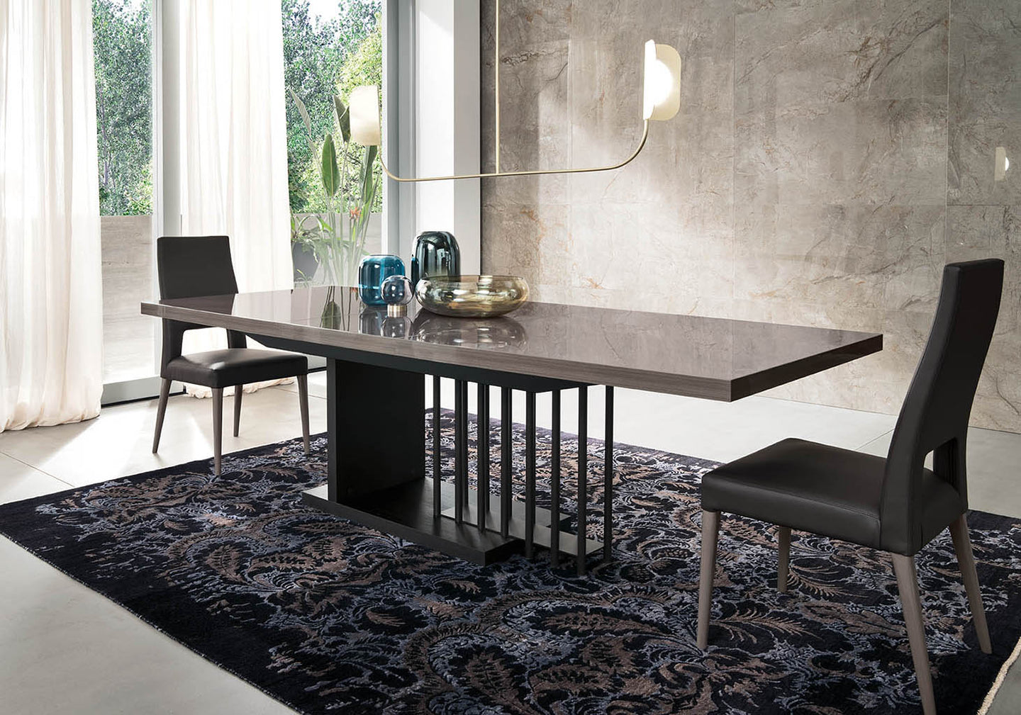 Olimpia Dining Collection