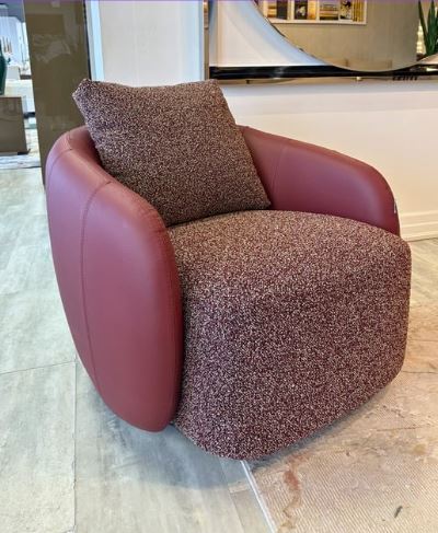 Bora Armchair – Merlot