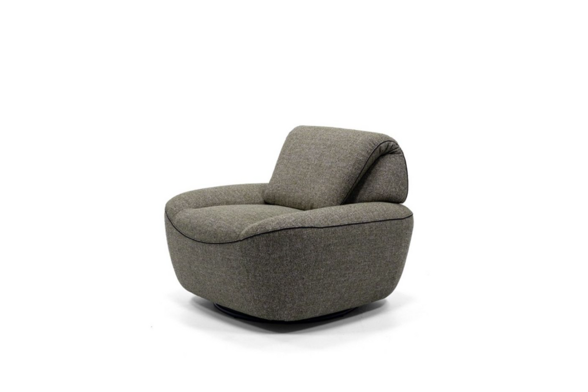 Smirk Accent Chair